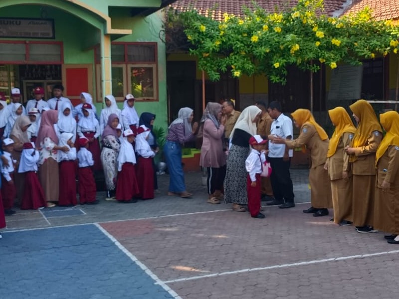 KEGIATAN MPLS di SD NEGERI 1 ALASMALANG
